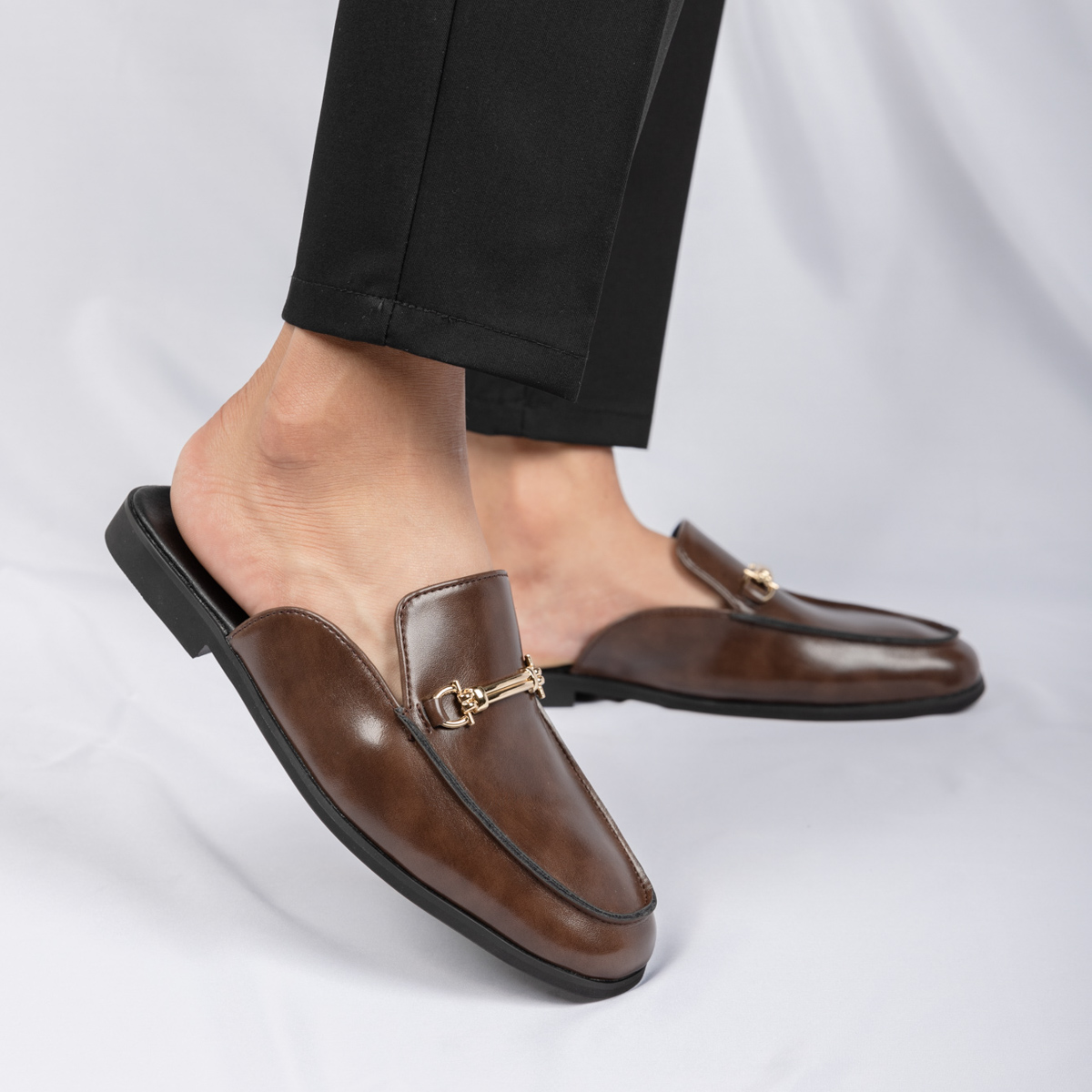 캐주얼 뮬 남성 가죽 로퍼 메탈 장식 솔리드 컬러 슬리 - Men'S Shoes Hey Dude 리뷰 및 가격